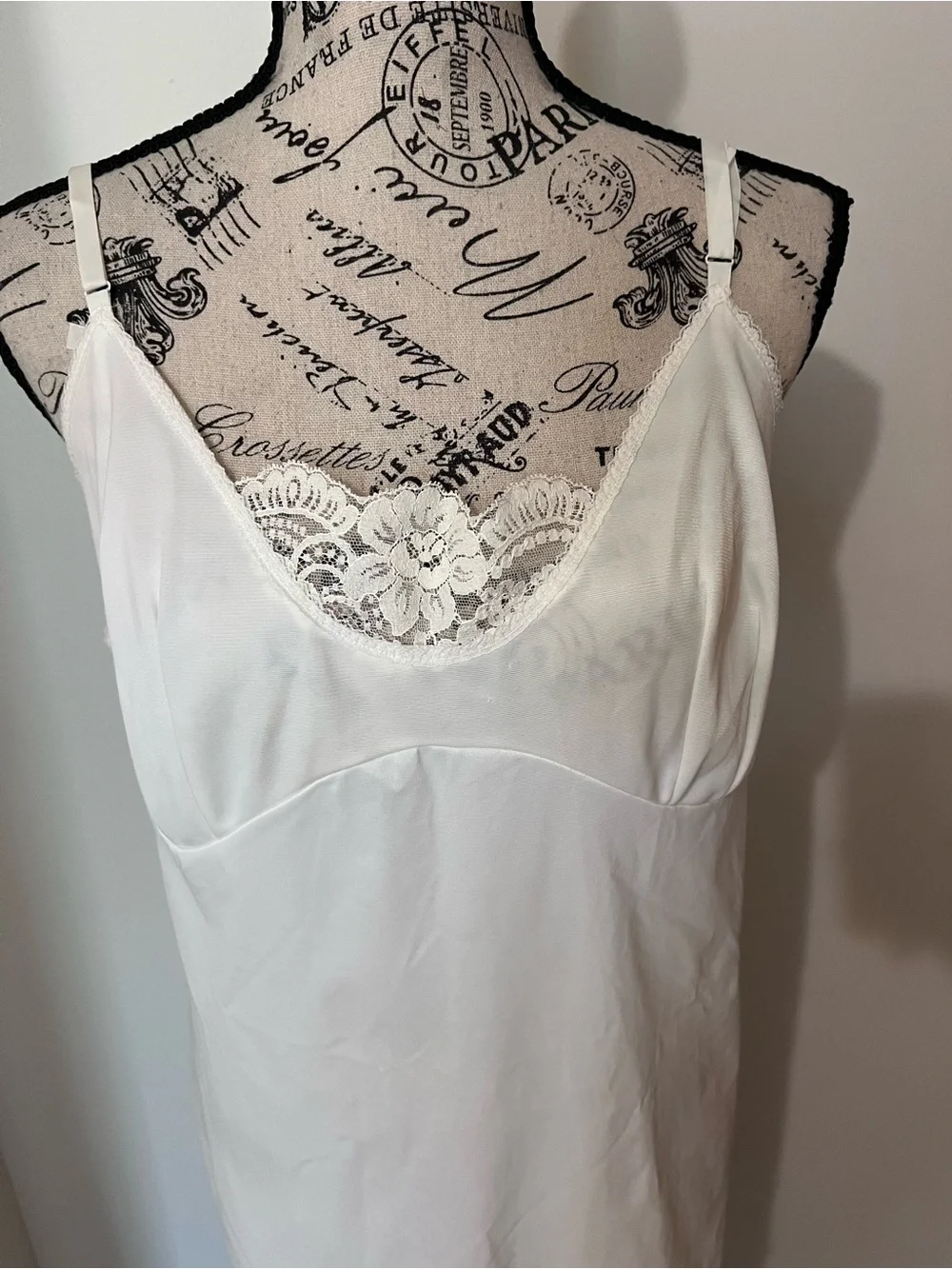 VTG Warner's White Lace Trim Full Slip Dress Side Slit Bow Cami Nightgown 42 XL
